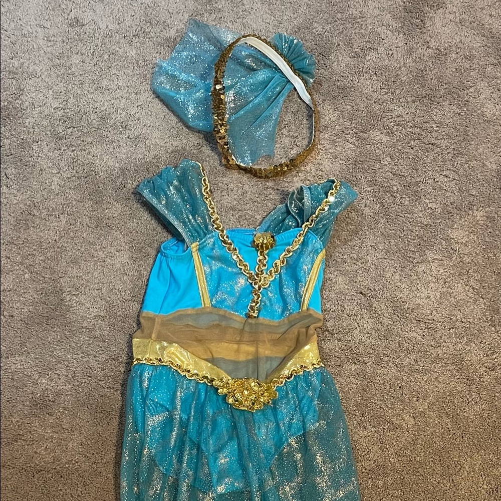 Jasmine costume